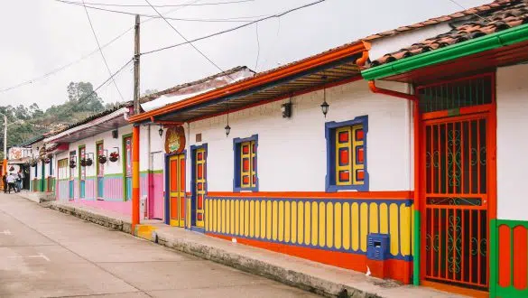 Gekleurde huisjes Salento Colombia