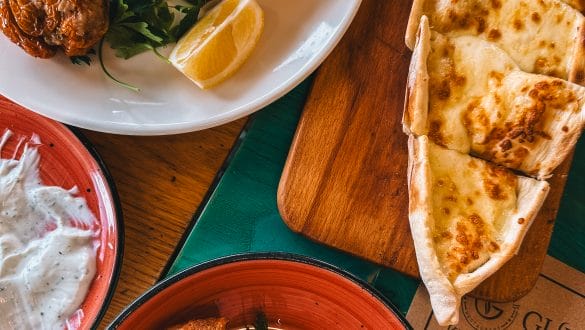 Turks eten: pide, köfte in Cappacocië